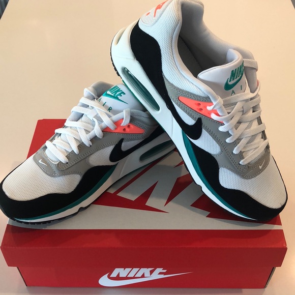 Nike Shoes - Women’s Nike Air Max Correlate
